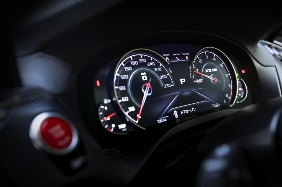 Панель приборов BMW X3 M Competition (F97) 2019 года  (JP) (фото 15 из 17)